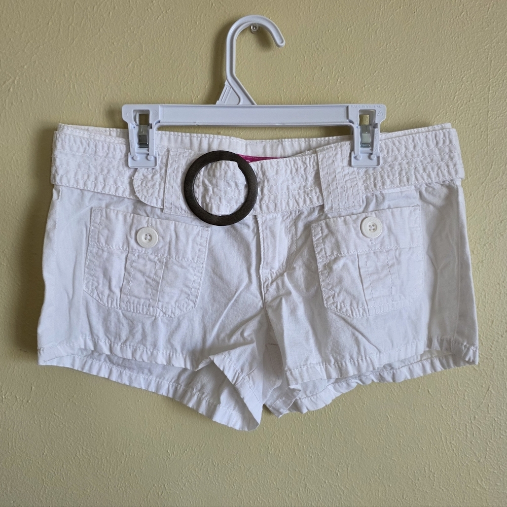 GLO Jeans Belted Low Rise Double Button White 100% Cotton Shorts